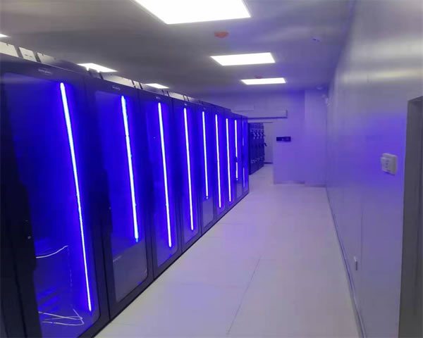 探讨新加坡服务器托管的性价比与选择技巧