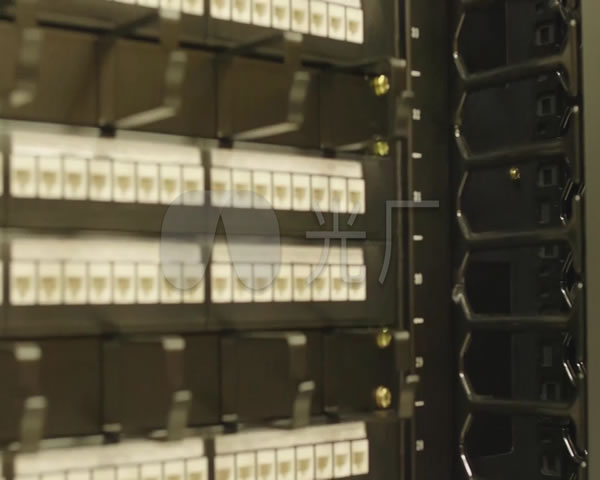 周群微博台湾站的营销策略与案例研究